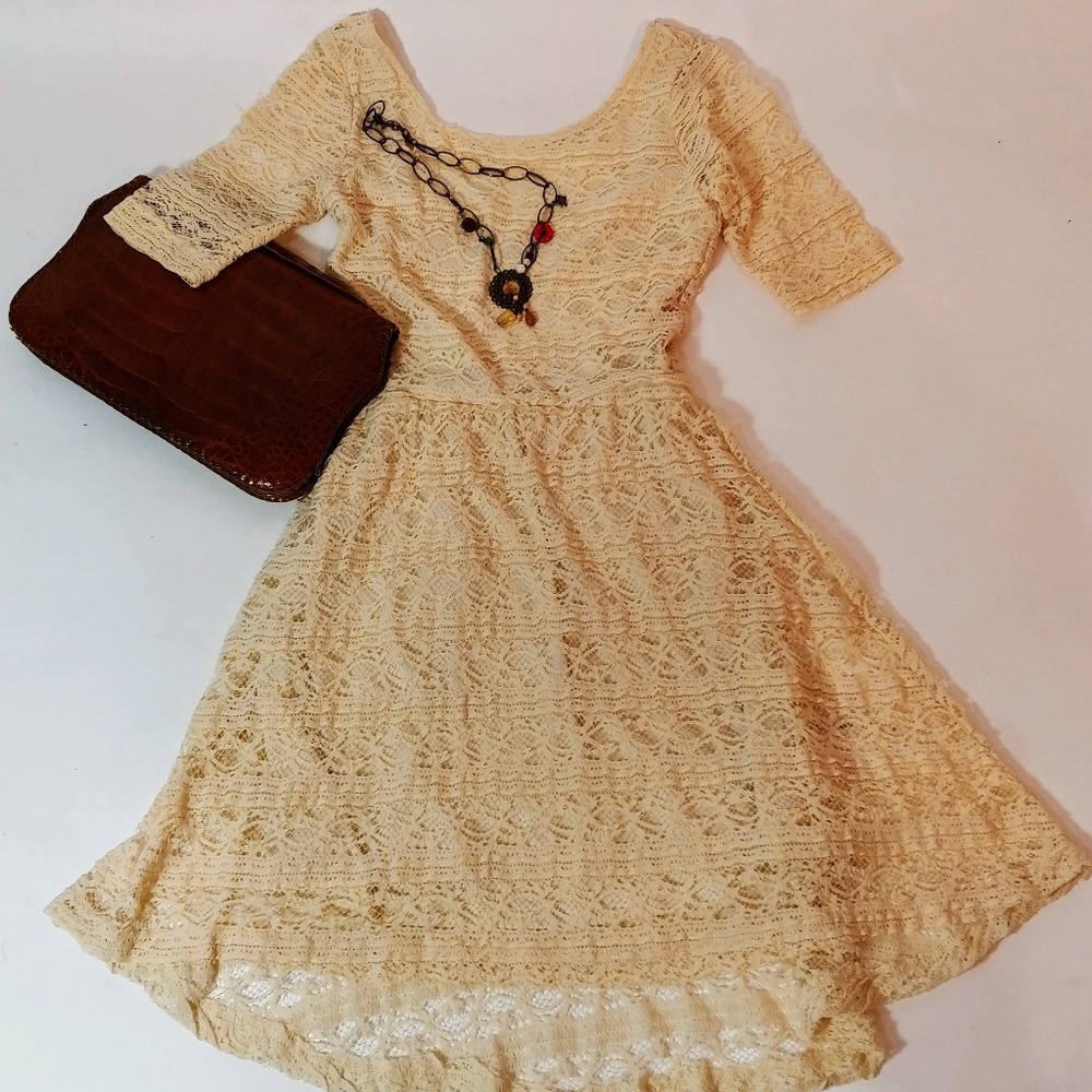 Creamy-Dreamy Lace Dress